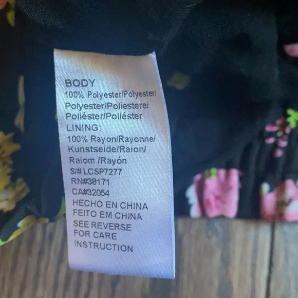 Lucca Couture Floral Satin Casual Black Pink Yellow Green Pajama Shorts Size L - Picture 10 of 10